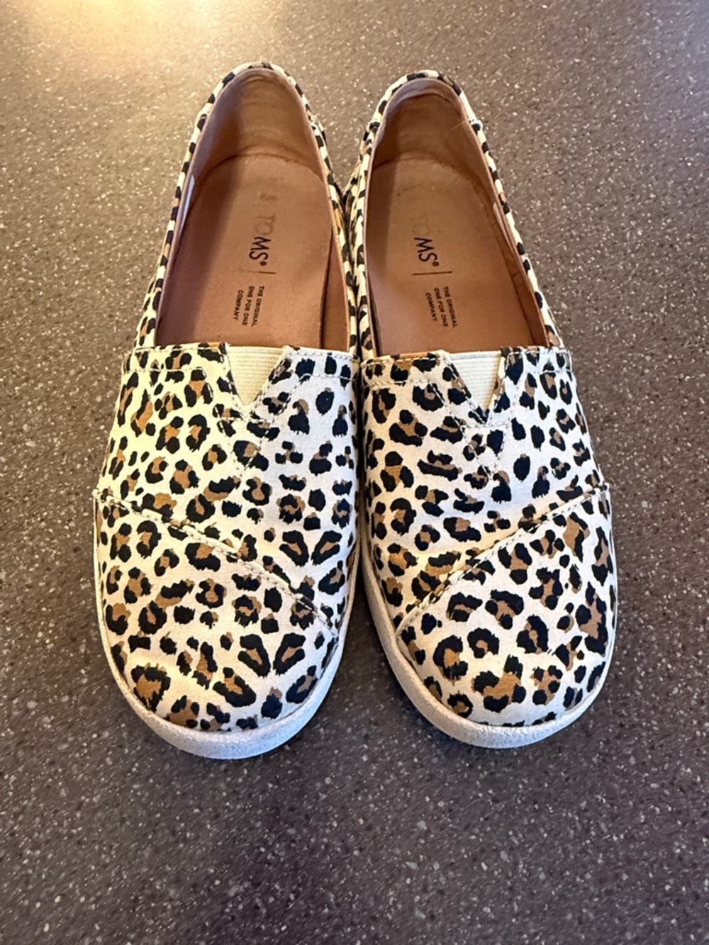 TOMS Leopard Print Canvas Slip-Ons in Tan and Black Size 8
